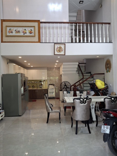 Nhà 5 tầng Phạm Văn Chiêu P14 GV, 51m2, 5.3x10m