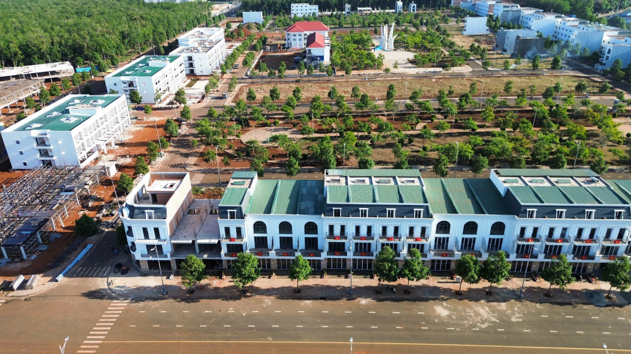 Nhà Phố trung tâm mặt tiền Hà Huy Tập Buôn Ma Thuột