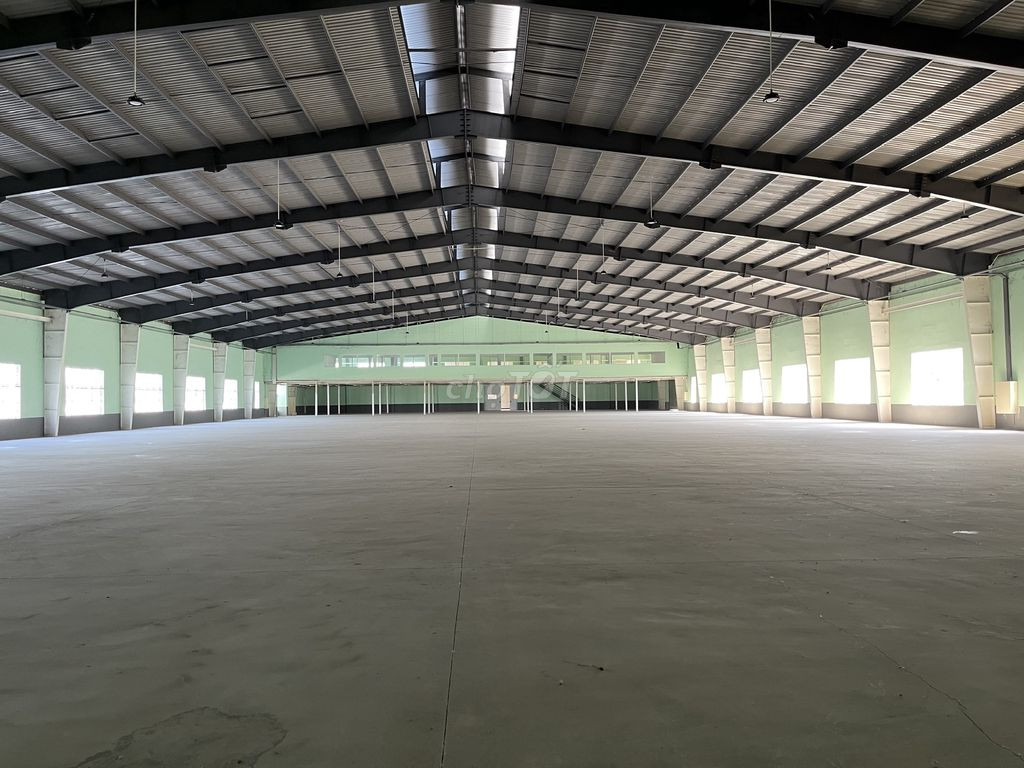 CHO THUÊ NHÀ XƯỞNG gần khu công nghiệp  BẾN CÁT , BÌNH DƯƠNG đa diện tích – 0933.946.813