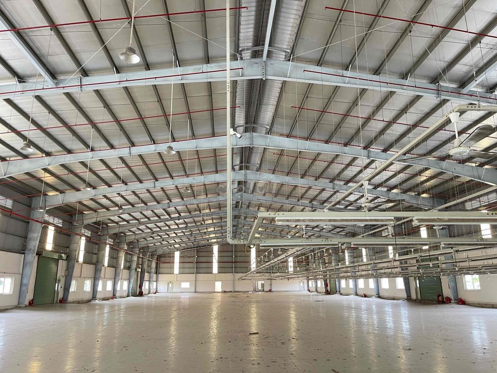 CHO THUÊ NHÀ XƯỞNG gần khu công nghiệp  BẾN CÁT , BÌNH DƯƠNG đa diện tích – 0933.946.813