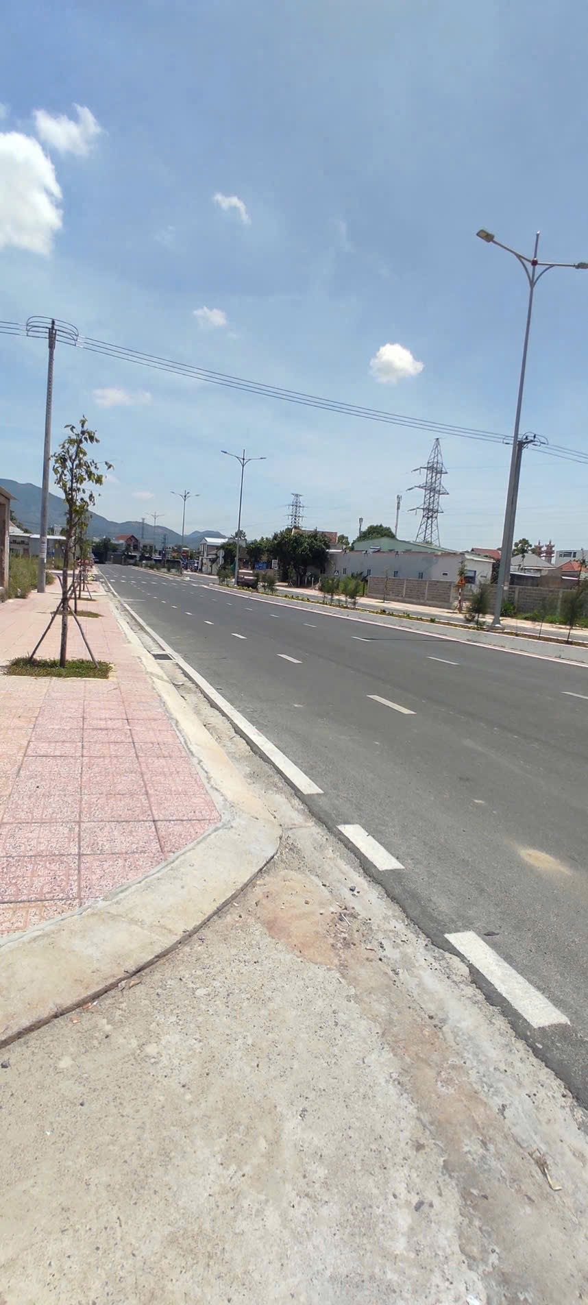 Bán đất VĨNH HIỆP, cách đường D30 chỉ 20m - Phường Tây Nha Trang