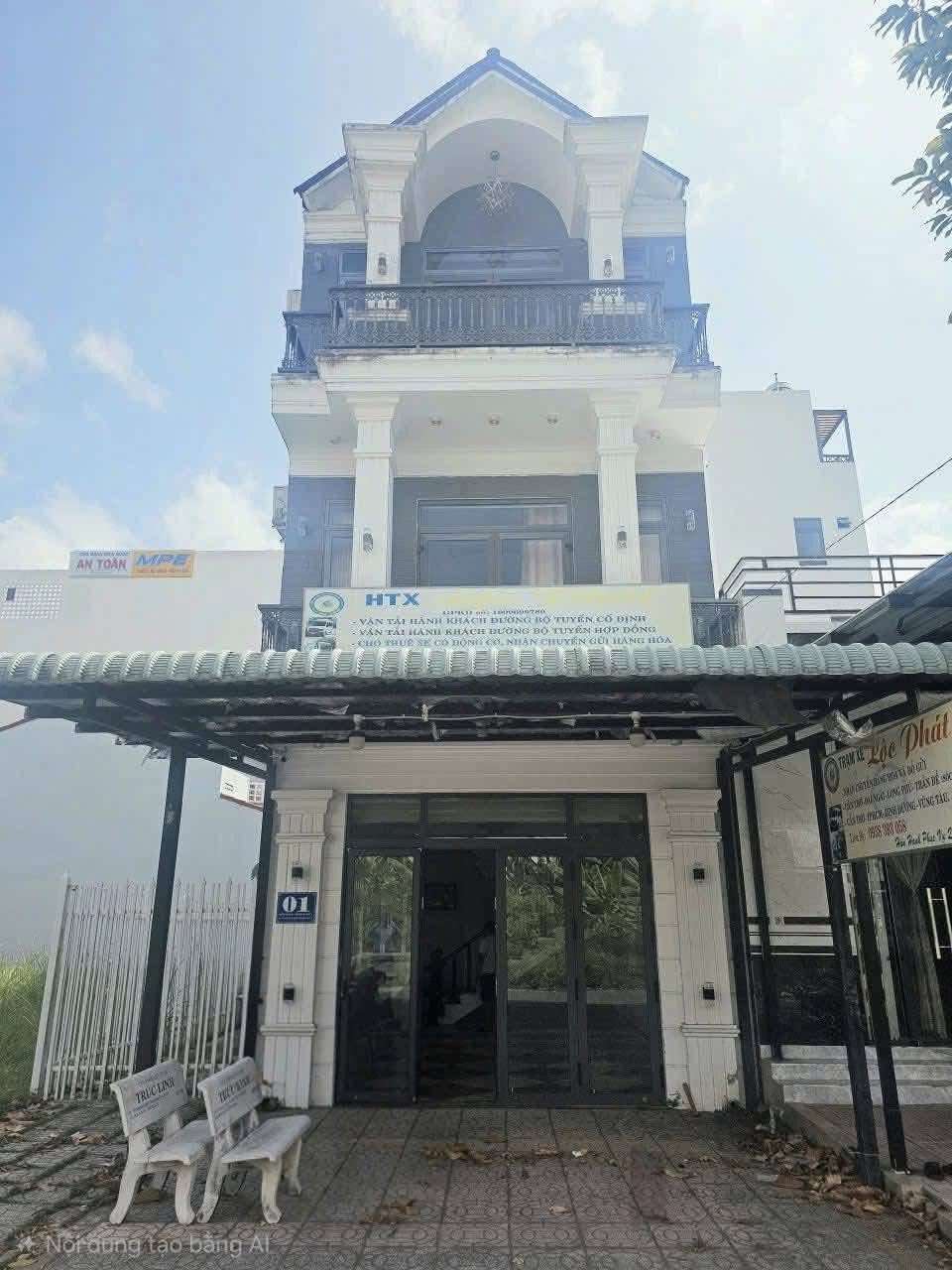 Bán nhà trệt 2 lầu - Đường D4 KDC Hồng Loan - Phường Cái Răng - TP Cần Thơ.
Giá Bán: 4,9 tỷ (thương lượng)