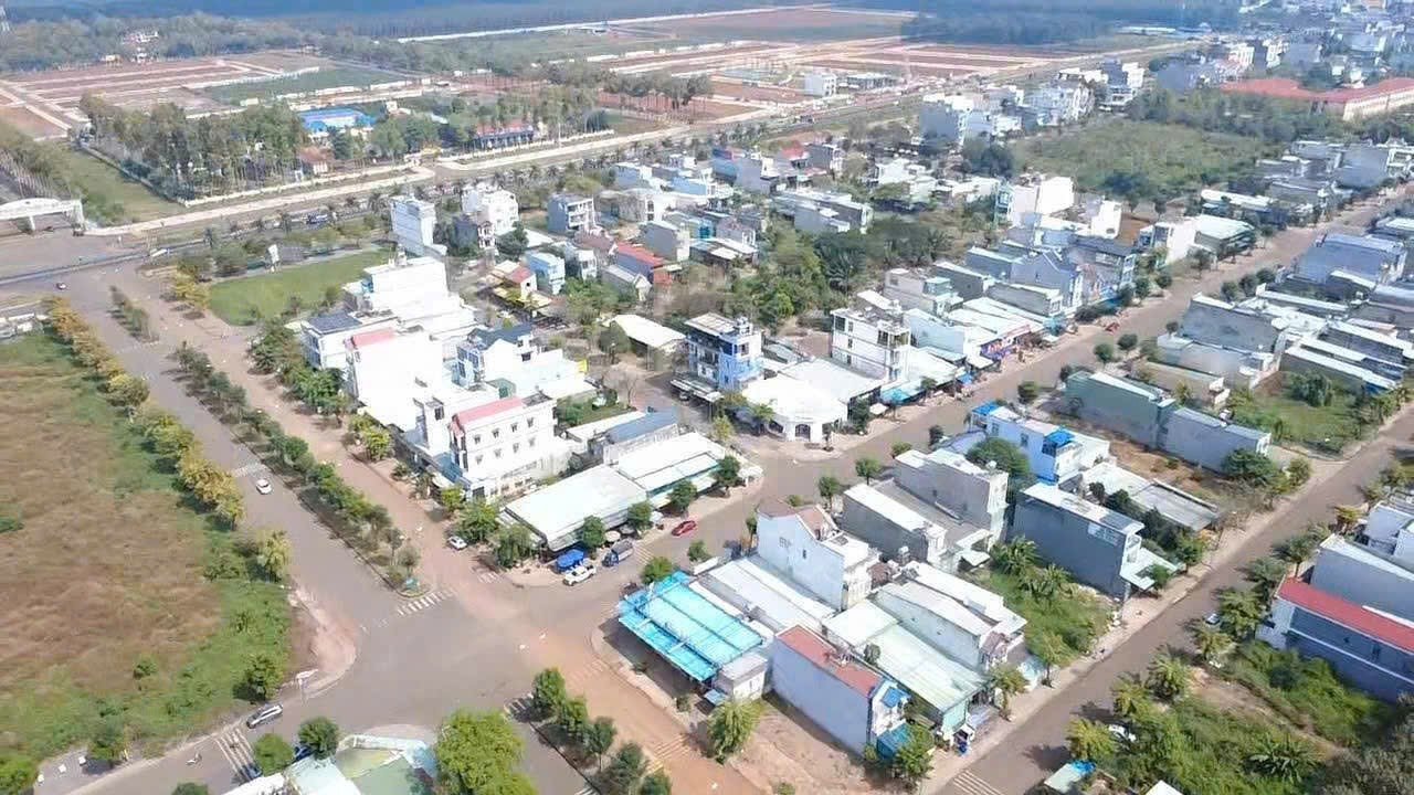 Bán đất 100m² full thổ cư ngang 5m giá 2.65 tỷ tại Đường D4 Xã Dầu Giây