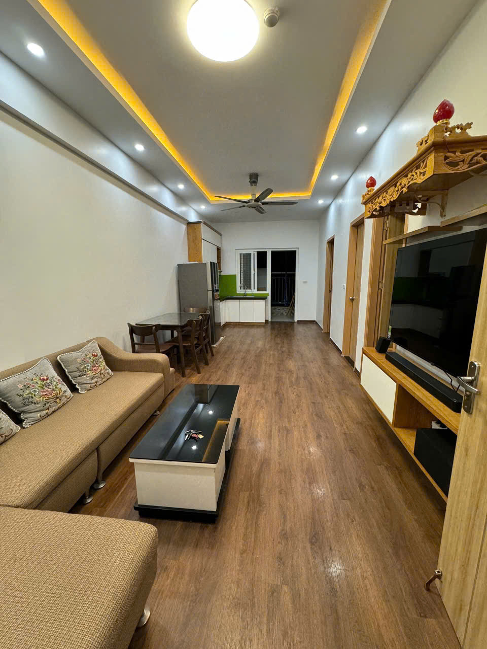 Chủ nhà cần bán gấp căn hộ 2 ngủ full đồ ban công đông nam chung cư Thanh Hà
