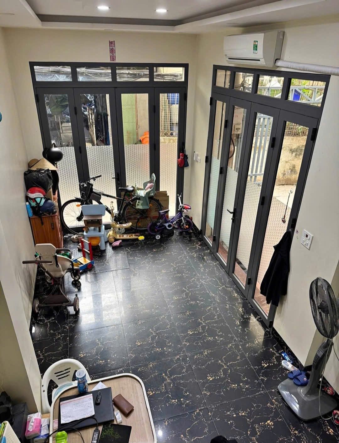 Cho Thuê Nhà Đa Sỹ - Hà Đông 40M² 4 Ngủ 2 Thoáng - Full Nội Thất - Giá Thuê 12tr