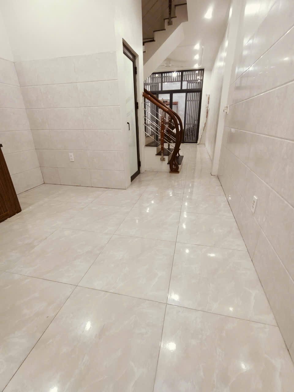NHÀ RỘNG – GẦN CÔNG VIÊN 365 – TIỀM NĂNG TĂNG GIÁ MẠNH TẠI HÀ ĐÔNG