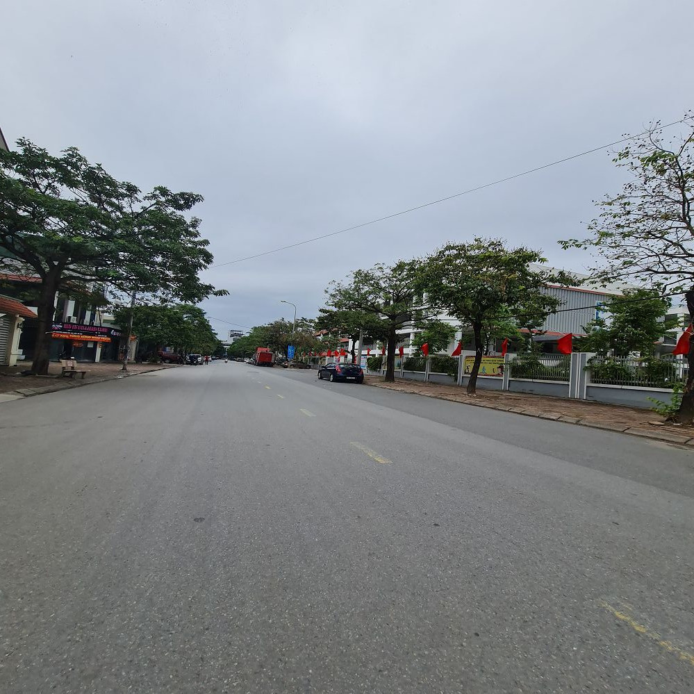 Biệt thự đơn lập 200m2 đường 16m tại Gia Lâm, Hà Nội. Lh 0989894845