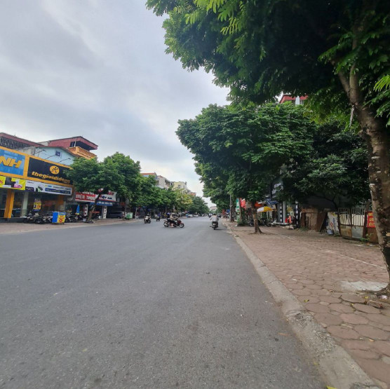 BÁN NHANH TRONG THÁNG. Biệt thự 189m2 Đa Tốn, Gia Lâm. Đường 15m. Lh 0989894845