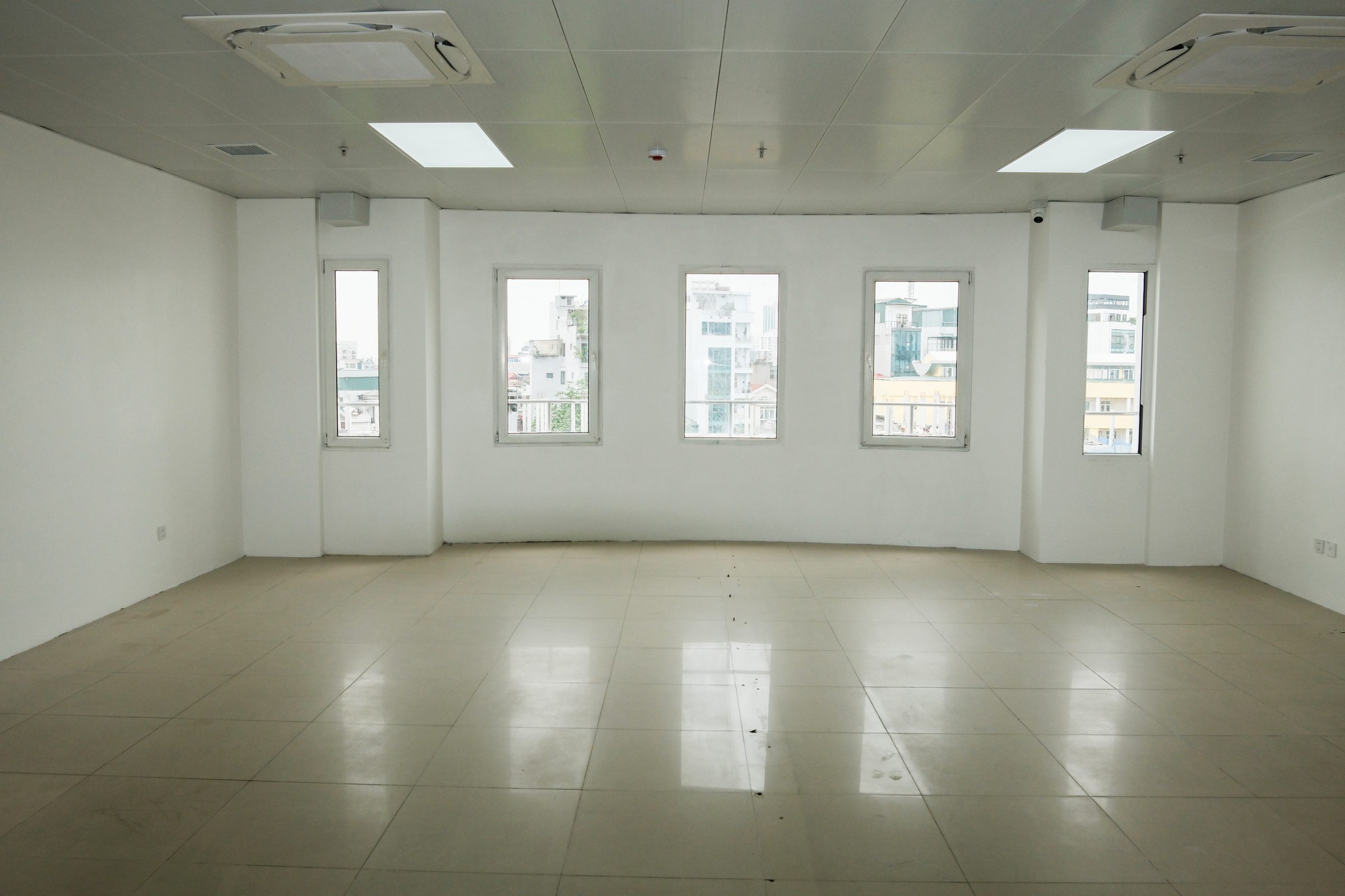 📍 Vị trí: Đường Đại Cồ Việt
🏢 Diện tích: 150m²/sàn
💰 Giá thuê: 230.000 VNĐ/m²
🔐 Camera an ninh – Toilet riêng – Đầy đủ tiện nghi
📌 Thuê linh hoạt từ tầng 3 đến tầng 7
Liên hệ 0394934345 ngay để được tư vấn và xem văn phòng trực tiếp.