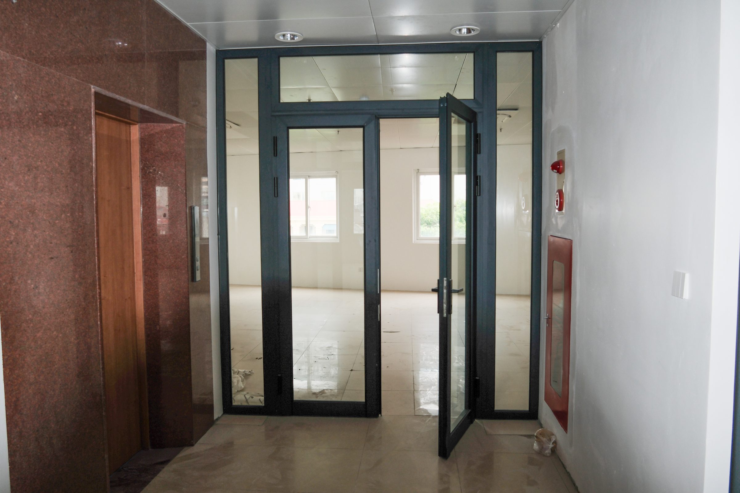 📍 Vị trí: Đường Đại Cồ Việt
🏢 Diện tích: 150m²/sàn
💰 Giá thuê: 230.000 VNĐ/m²
🔐 Camera an ninh – Toilet riêng – Đầy đủ tiện nghi
📌 Thuê linh hoạt từ tầng 3 đến tầng 7
Liên hệ 0394934345 ngay để được tư vấn và xem văn phòng trực tiếp.