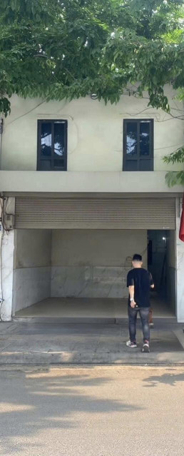 Cho thuê nhà Mặt Phố Đại La, 2 tầng x 55m2, MT5m, 3PN, 22 Triệu Cà Phê, Salon, Spa