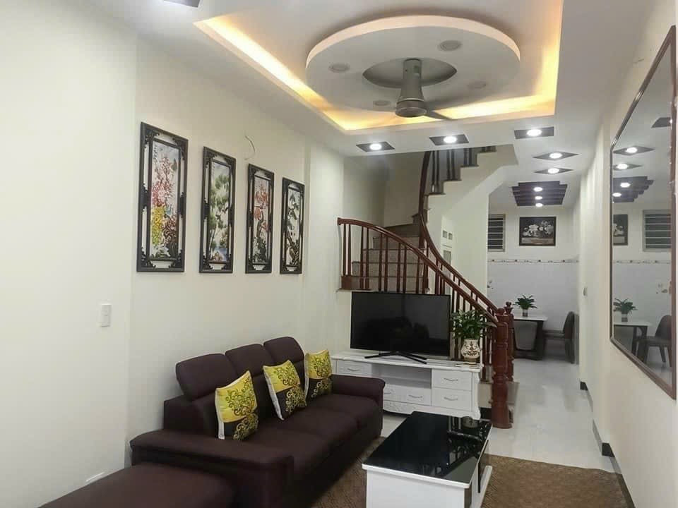 Bán nhà Đại Từ (Hoàng Mai) 38/41m T1, 4 tầng, mt 3m, giá 6.6 tỷ