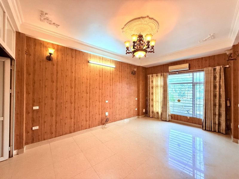 Bán nhà mặt phố Đại Từ (Hoàng Mai) 58/60mT1, 5 tầng, mt 3.8m, giá 22.8 tỷ