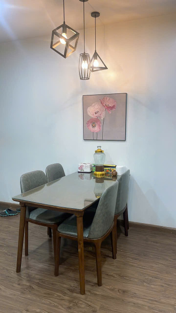 Cho thuê căn hộ chung cư 32 Đại Tùe 85m2, 2 ngủ, Full đồ vào ngay