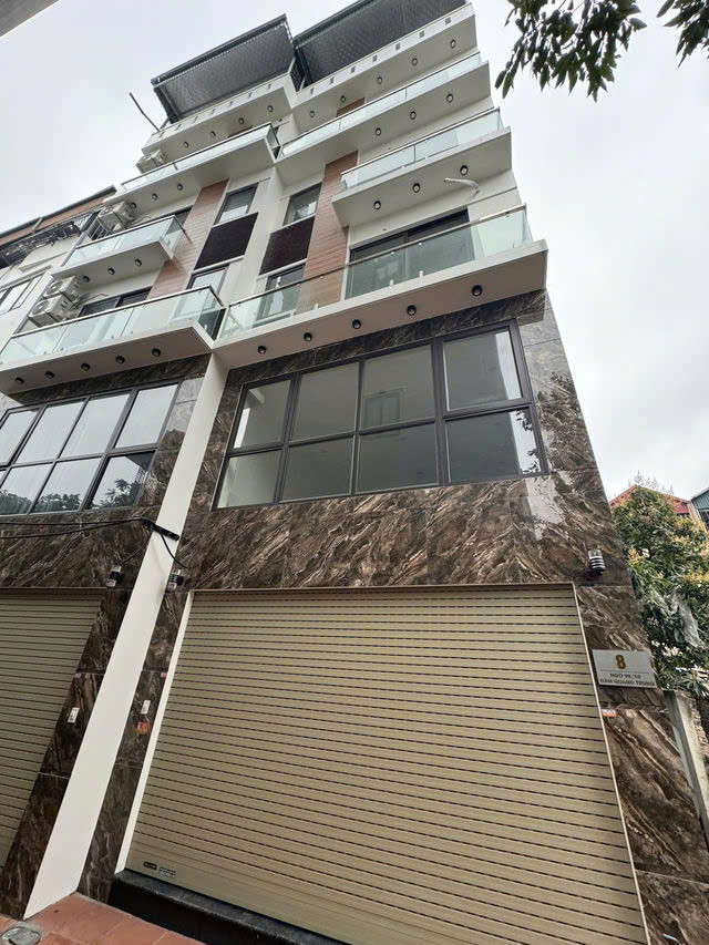 NHÀ MỚI- Ô TÔ ĐỖ CỔNG VÀO NHÀ Phố Đàm Quang Trung- Long Biên  42m2, 6 Tầng 9.9 tỷ.