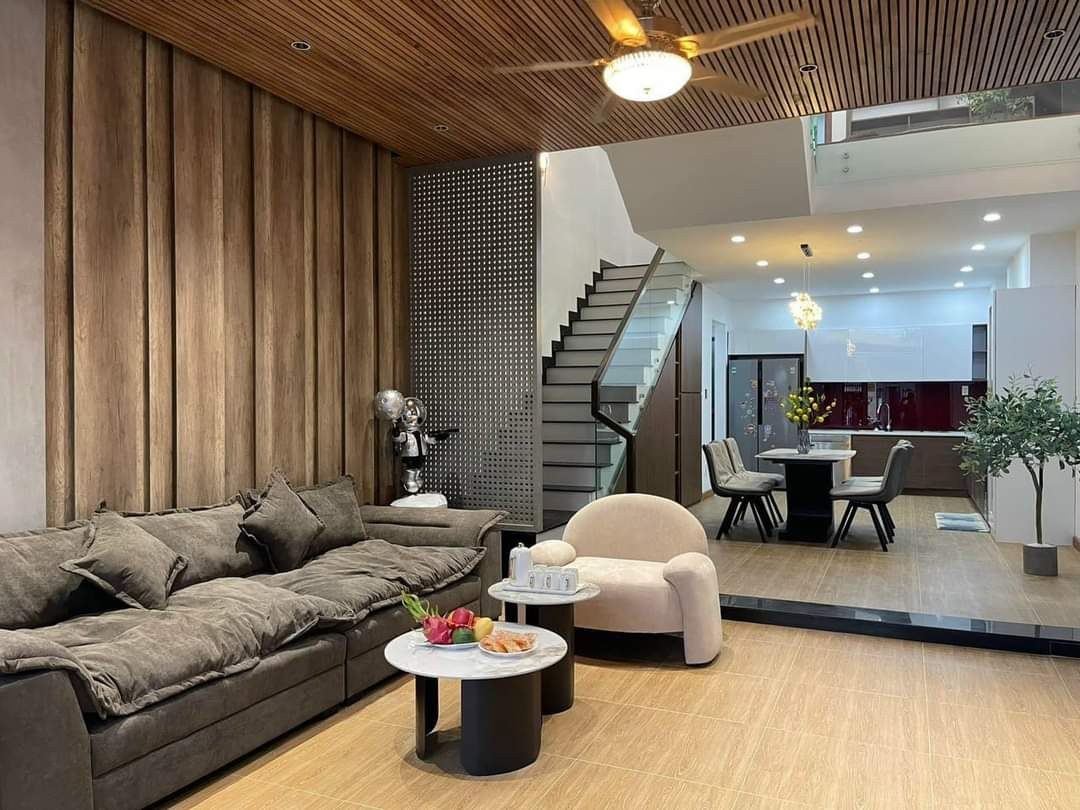 Bán nhà mặt tiền Đặng Huy Trứ – Hòa Minh cách biển 2p đi bộ