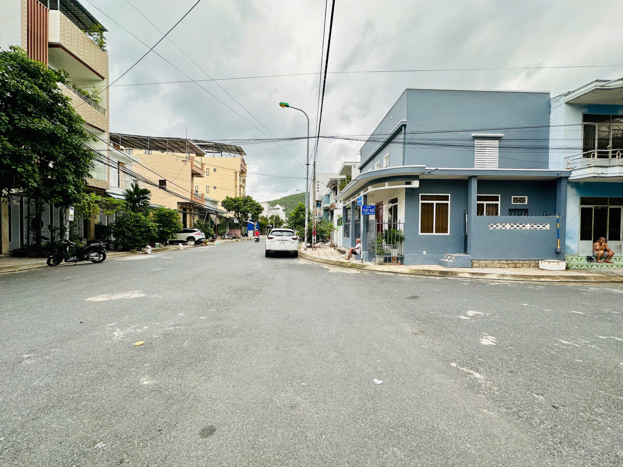 Nhà Gần Biển, Căn Góc Nha Trang