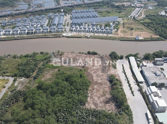 Chính chủ bán 6300m² đất có cả hai mặt tiền sông và đường bộ tại phường Phú Hữu, Q9