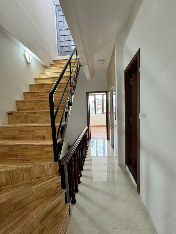 Bán nhà Đặng Tiến Đông 63m² ngang 5.5m giá 16.9 tỷ Phường Đống Đa (LH: Zalo 0862299066)