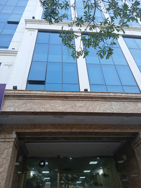 45 m2, Trần Quang Diệu,mặt tiền đẹp,nhỉnh 14 tỷ,ô tô tải vào nhà,trước nhà khuôn viên xanh sạch