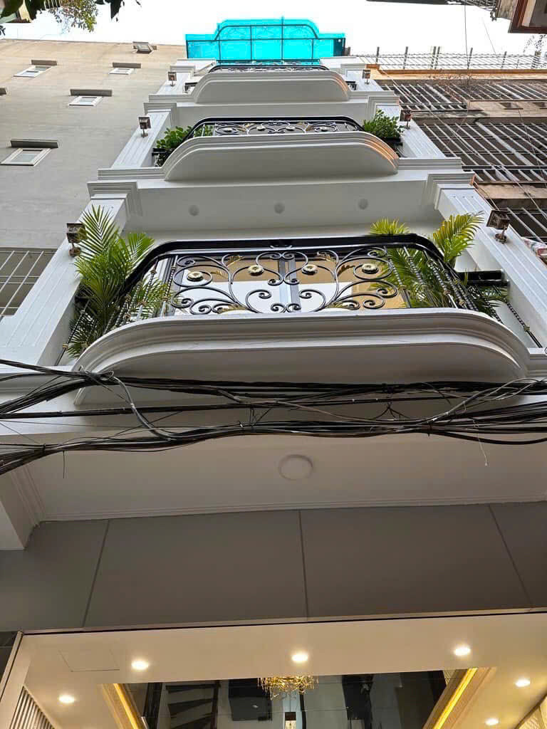 NHÀ PHỐ ĐẶNG TIẾN ĐÔNG-50M RA MẶT ĐƯỜNG-TRUNG TÂM ĐỐNG ĐA-XUNG QUANH BẠT NGÀN TIỆN ÍCH