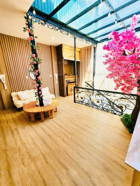 Siêu phẩm Đăng Tiến Đông, nhà đẹp ngất ngây, mang hơi thở cửa giới thượng lưu, vị trí đắc địa, nở hậu hút lộc