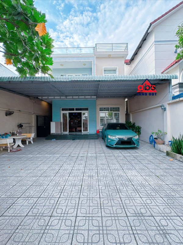 Bán căn biệt thự 1T1L đẹp lung linh KDC Phúc Hiếu, hơn 250m2 chỉ 13,8 tỷ