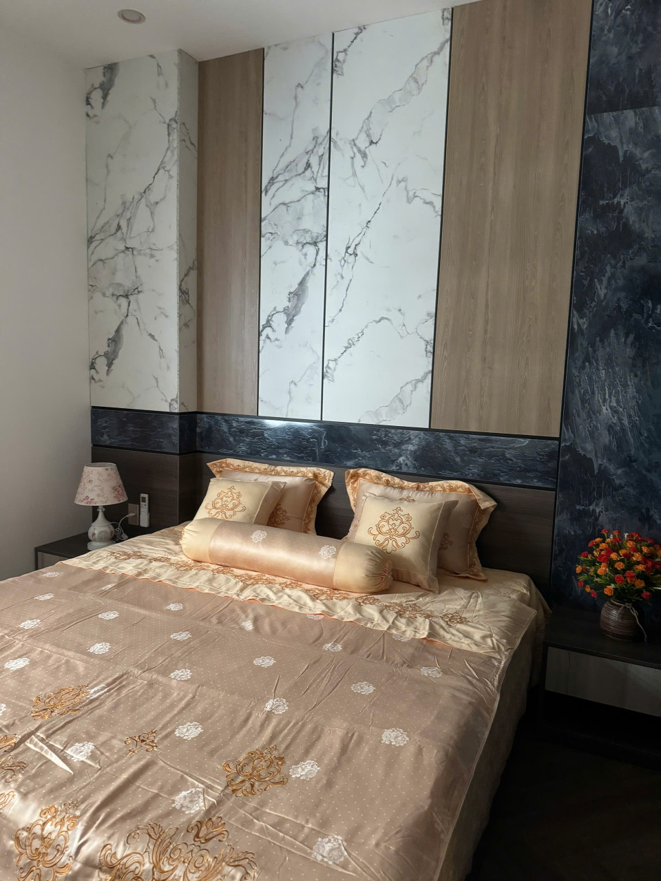 + Biển Mỹ khê, cần tiền kinh doanh hạ chào 950 triệu, Bán đất tặng căn hộ kinh doanh 2 tầng, Nguyễn Duy Hiệu, ngang 8,6m, cạnh chợ An Hải Đông.