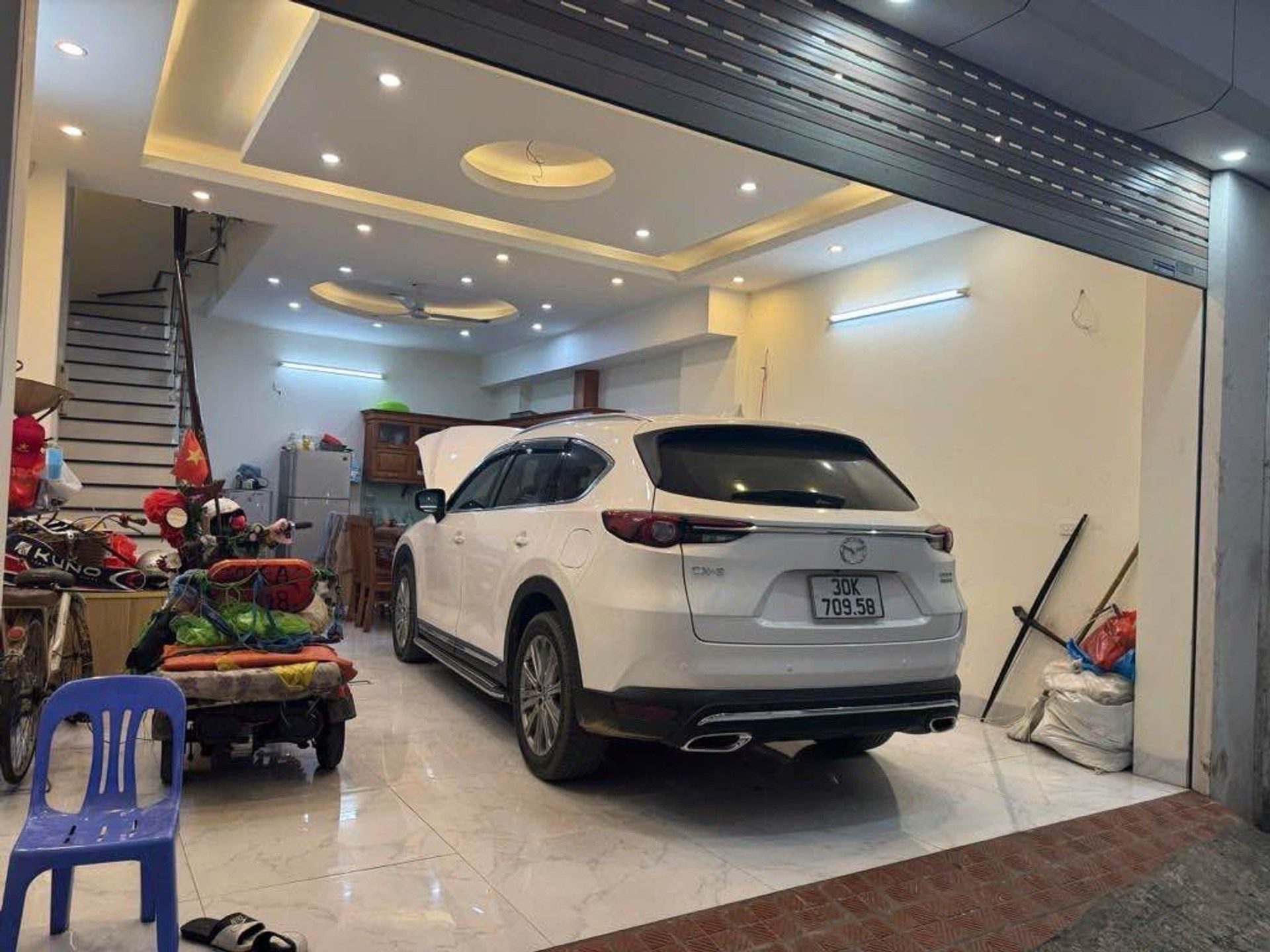 BÁN NHÀ ĐÀO ĐÌNH LUYỆN- VIỆT HƯNG- NHÀ DÂN XÂY CHẮC CHẮN - NGÕ THÔNG - GARA Ô TÔ - HÀNG XÓM VINHOMES REVERSIDE - TIỆN ÍCH 5*