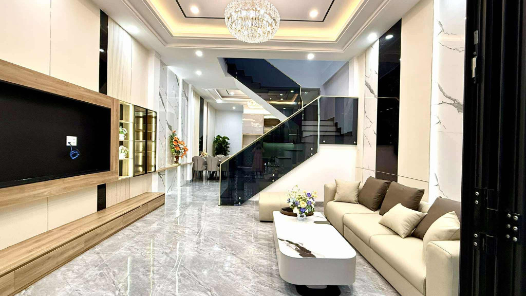 🏡 Nhà mặt tiền Đào Duy Anh -Phường Pleiku