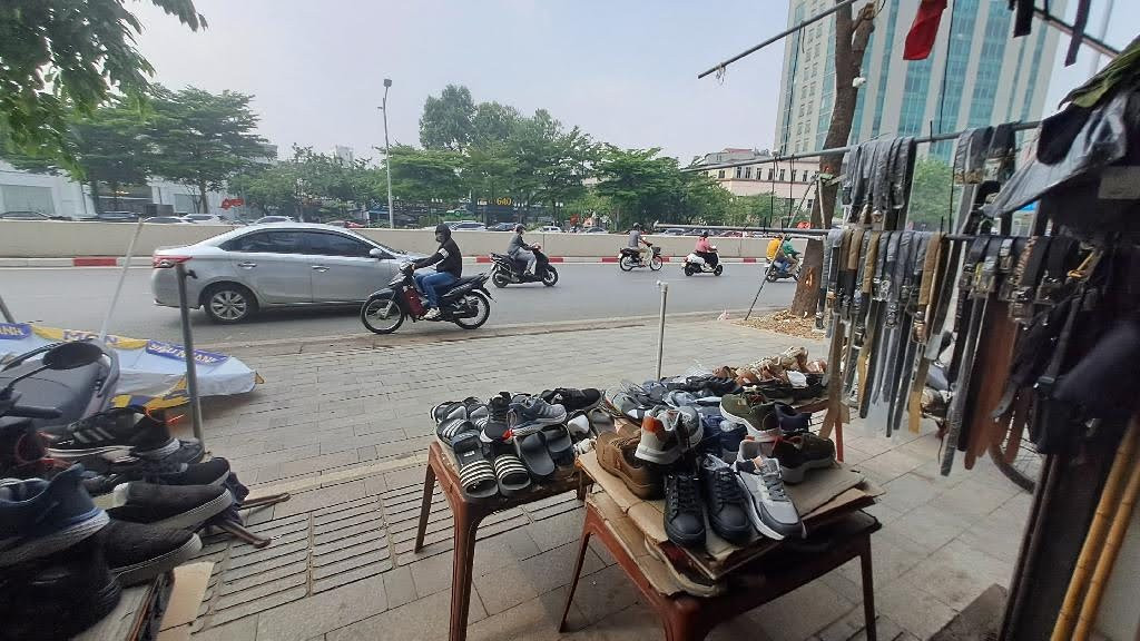 NHÀ MẶT PHỐ VỈA HÈ KINH DOANH- 60M2, 4 TẦNG,  ĐỐNG ĐA, GIÁ HỢP LÝ