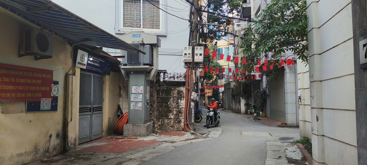 Bán nhà Đào Tấn, phù hợp xây CHDV, 95/110m MT 5.6m, ô tô đỗ gần, 20.6 tỷ