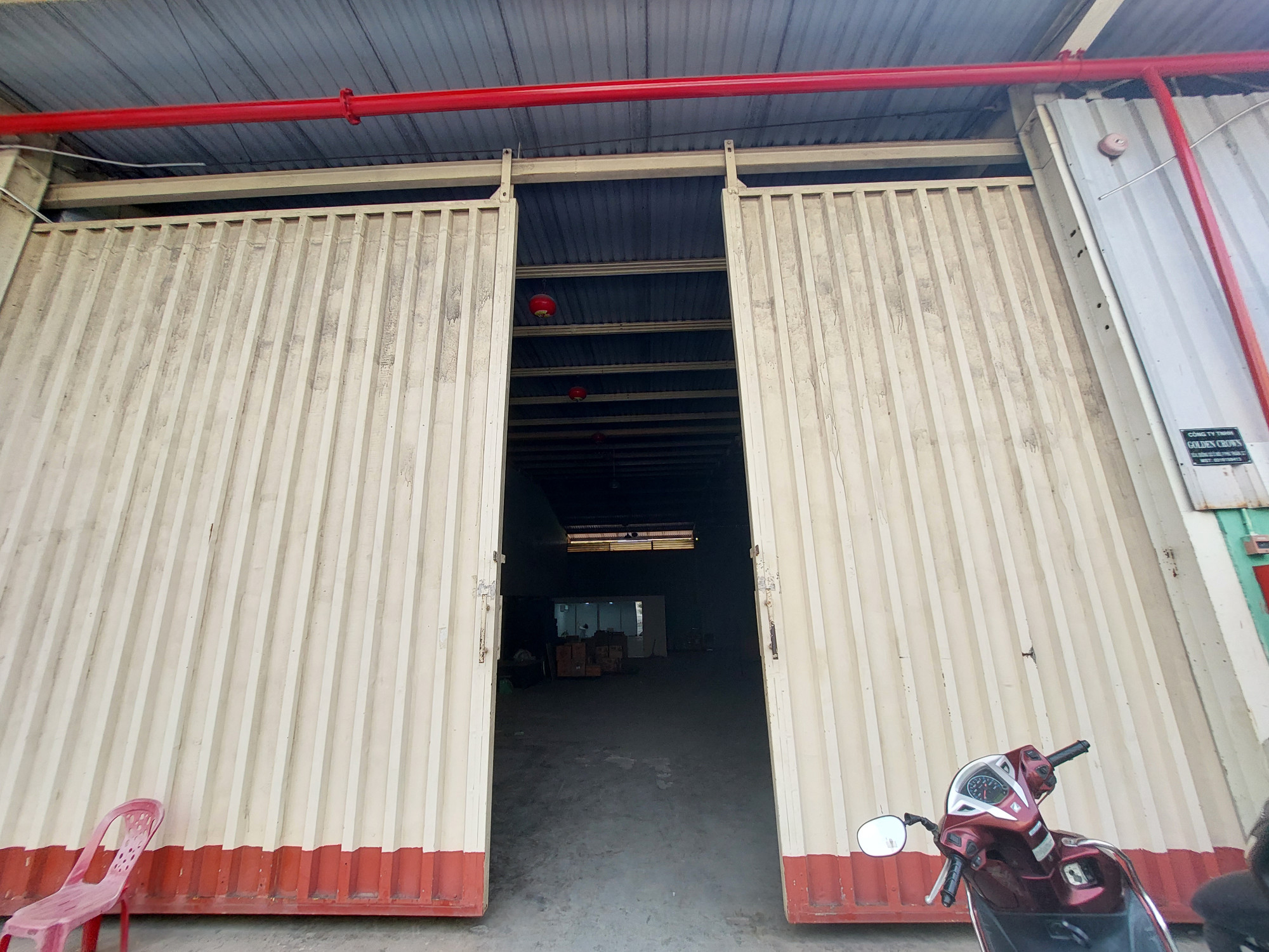 CHO THUÊ MB KHO XƯỞNG MẶT TIỀN GIÁ RẺ 125.000đ/m2 - Phường Phú Thuận- DT 2.000m2.