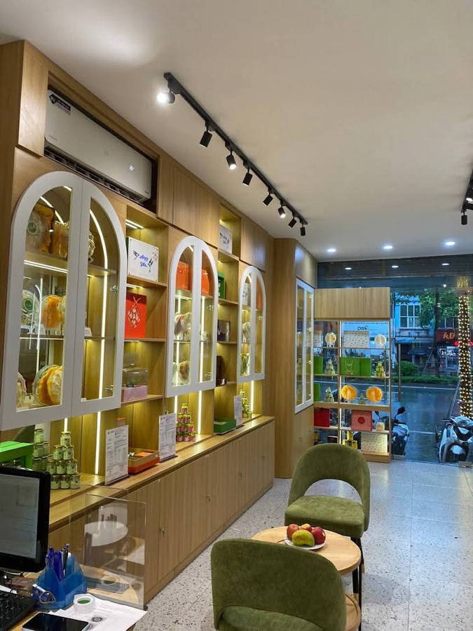 MẶT PHỐ VIP - KINH DANH ĐỈNH Xã Đàn 44m2 X  C4 Mặt tiền 3.2m 28.6 tỷ Đống Đa Hà Nội