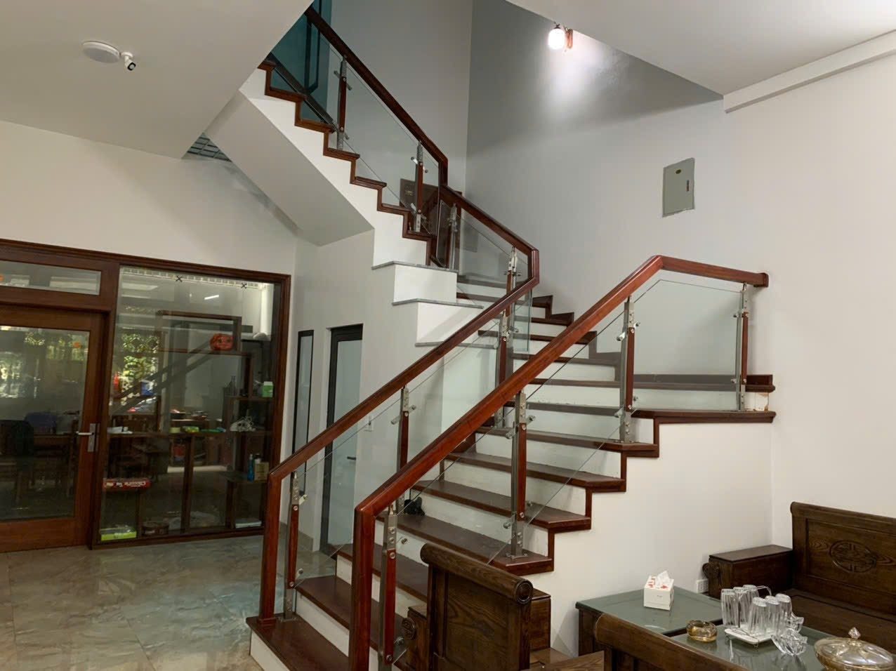 Bán nhà 4 tầng nhìn vườn hoa kđt an huy dt 94m2 mt 5m hướng TB giá 15.4 tỷ