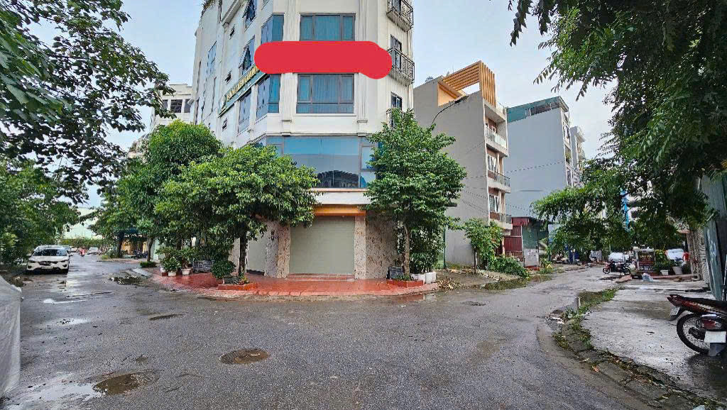 Chưa lên sàn, bán đất 50m PHÂN LÔ, VỈA HÈ RỘNG, Ô TÔ TRÁNH, TRƯỚC VIEW CÔNG VIÊN, SAU VIEW HỒ ĐIỀU HÒA giá 12.95 tỷ (có tl) tại khu đất dịch vụ Vạn Phúc. (Nói KHÔNG với tin ảo)