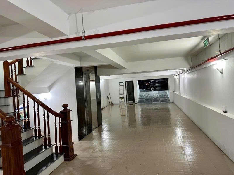 VẠN PHÚC DÂN XÂY 6T THANG MÁY VỈA HÈ PHÂN LÔ