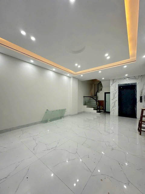 Phố VẠN PHÚC, Hà Đông, chú NAM bán nhà 51m 5T THANG MÁY, ÔTÔ VÀO NHÀ, CHỈ NHỈNH 10 TỶ