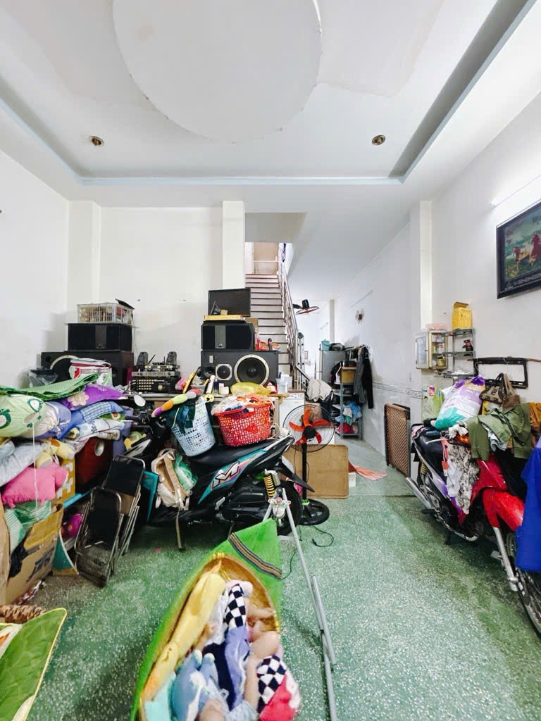 SÁT MẶT TIỀN Q4 
NGANG 3.5 DÀI 13 NỞ HẬU 3.9 M
4 TẤM CÓ 59 TRIỆU M SỔ HỒNG RIỆNG