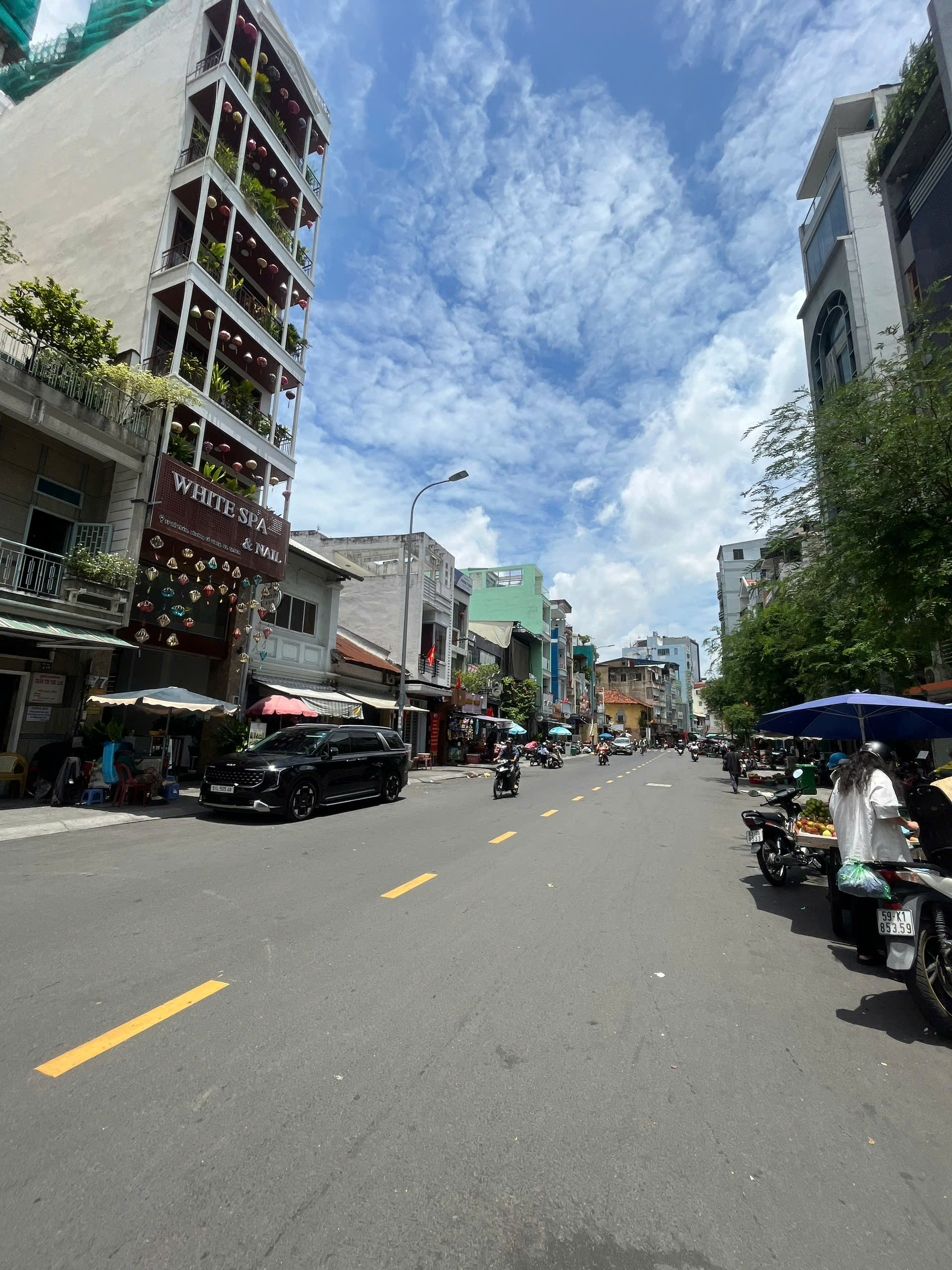 Bán nhà Mặt tiền Đề Thám, Phường Cô Giang, Quận 1 – Giá 62 tỷ