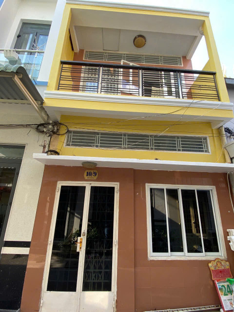 41. Cho thuê Nhà 3 phòng ngủ, Đề Thám, Cần Thơ