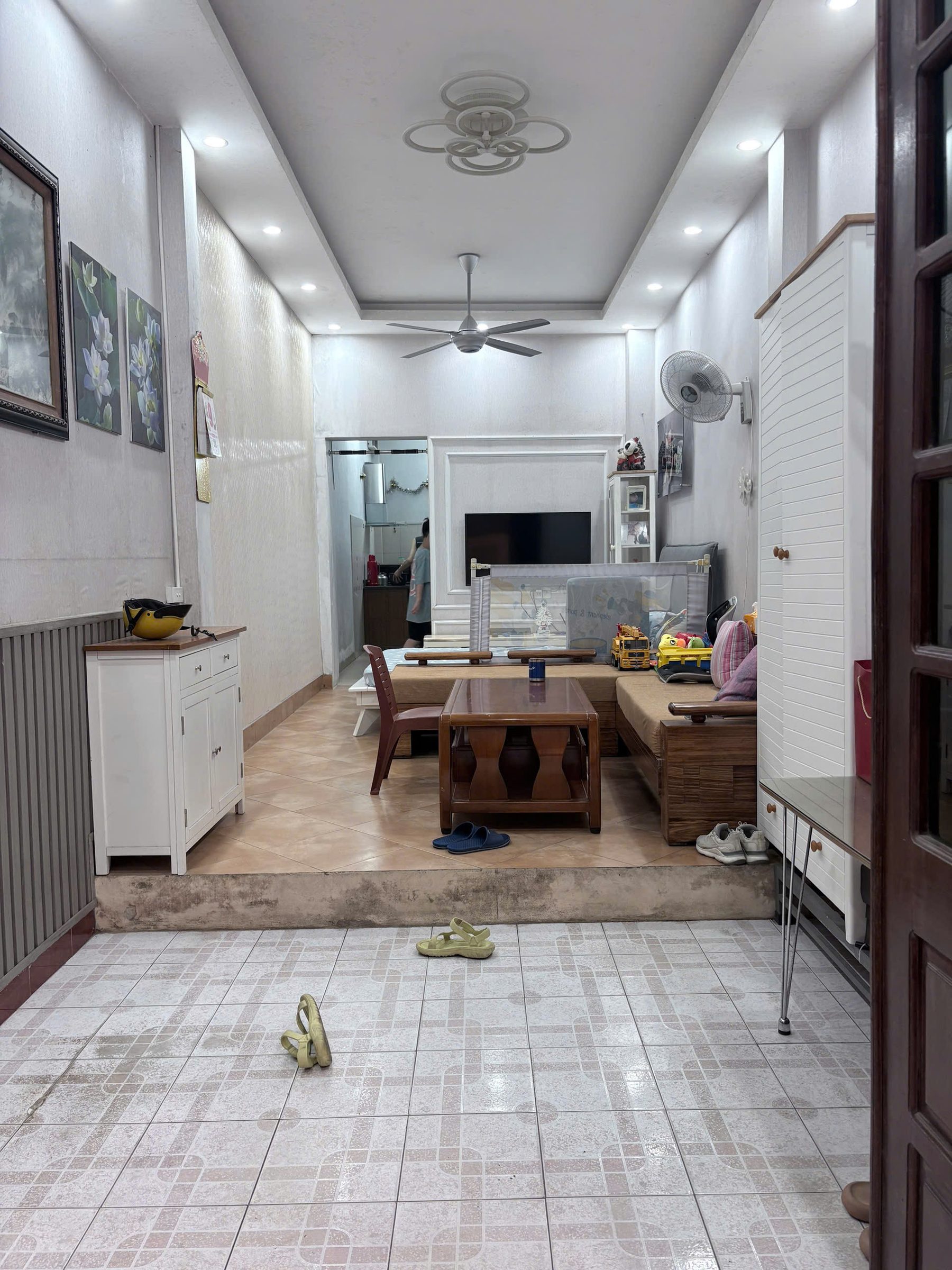 Bán nhà 49.5m² ngang 3,3m giá 8.8 tỷ tại Đường Đê Trần Khát Chân Phường Vĩnh Tuy