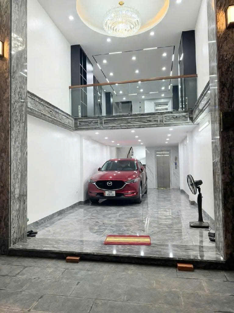 QUAN TÂM nhà KPL ĐỀN LỪ tiếp giáp LOUIS HOÀNG MAI. 63m 7 tầng Ô tô tránh, vào nhà. Chỉ 19 tỷ 530