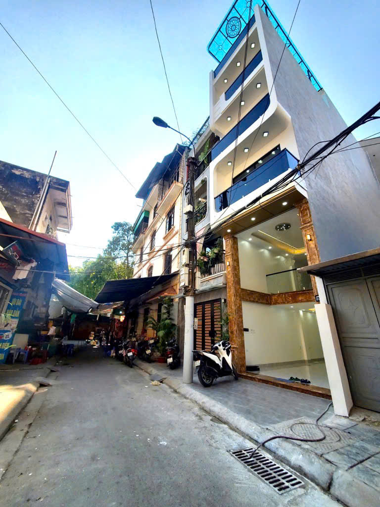 BÁN NHÀ ĐỀN LỪ,HOÀNG MAI. 62M2 - 6 TẦNG- 17,9 TỶ- PHÂN LÔ Ô TÔ TRÁNH - 2 VỈA HÈ RỘNG THÊNH THANG.