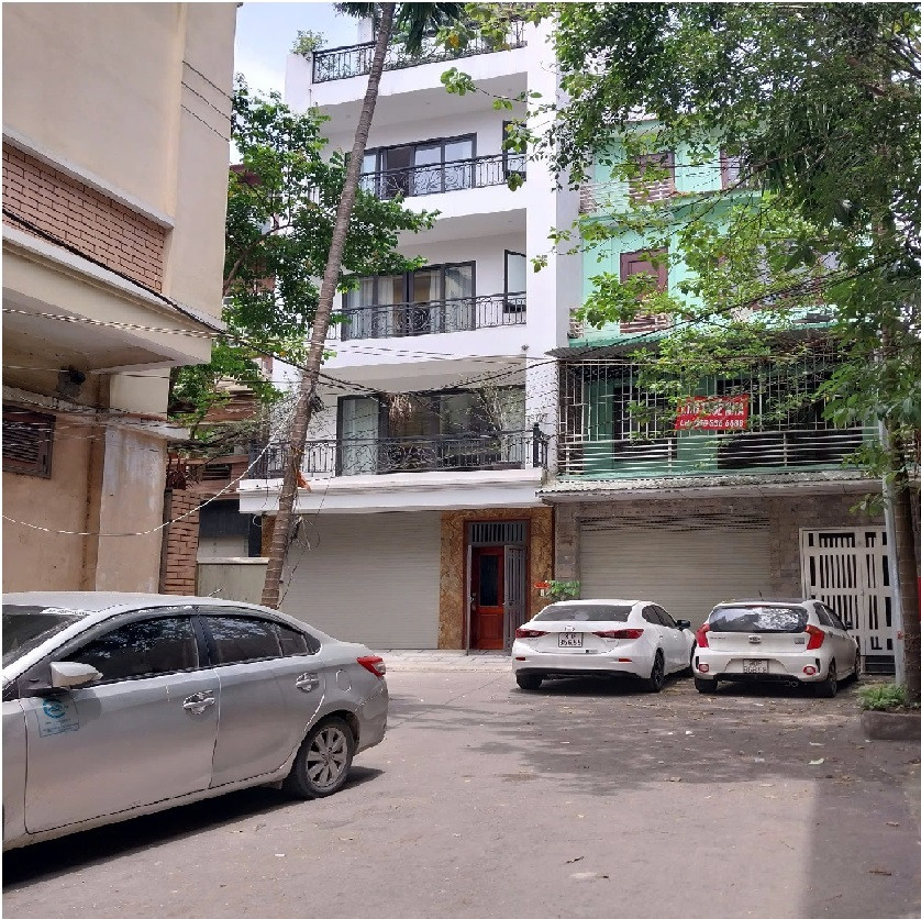 Bán nhà phân lô Đền Lừ 64m 6T Ô tô tránh, Vào nhà. 14 phòng kk  Thang máy. DOANH THU 785 triệu/năm