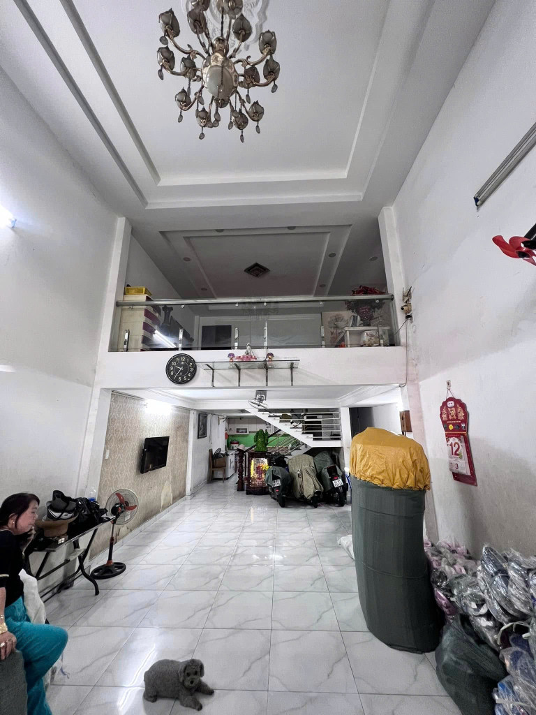 Bán nhà Mặt tiền Trần Văn Quang - thông Âu Cơ - Lạc Long Quân, 5.8x19m, 5 tầng, 12.5 tỷ.
