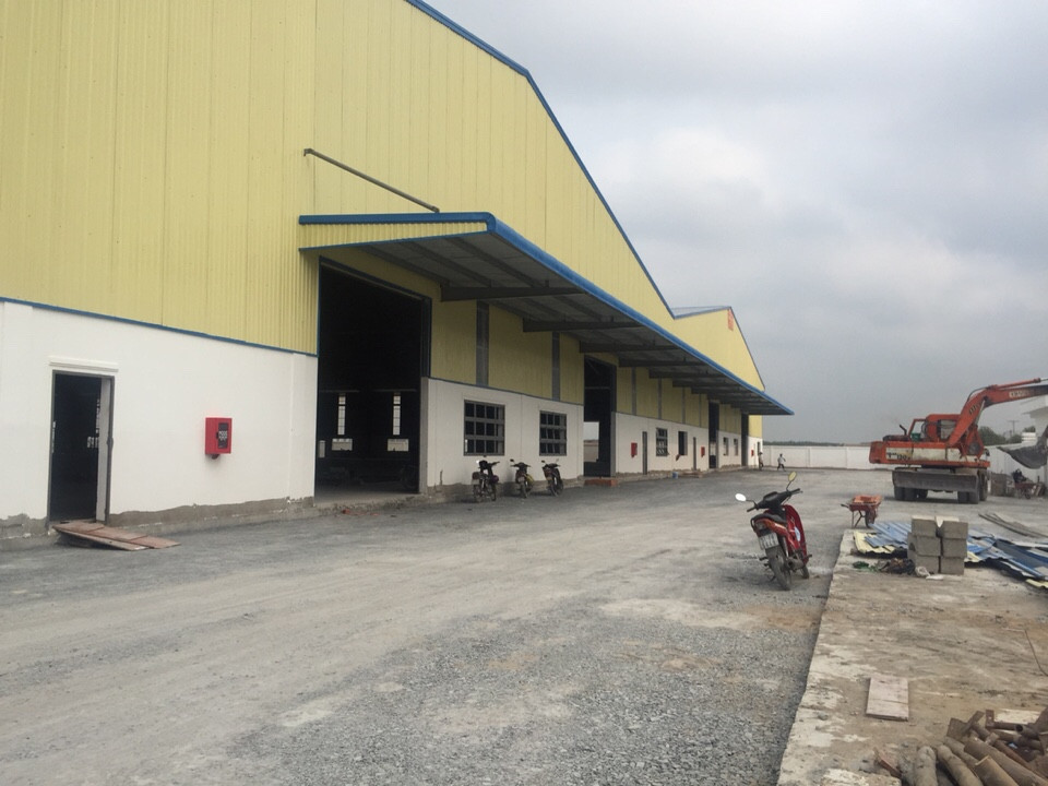 CHO THUÊ NHÀ XƯỞNG gần khu công nghiệp  BẾN LỨC , LONG AN  đa diện tích – 0933.946.813
