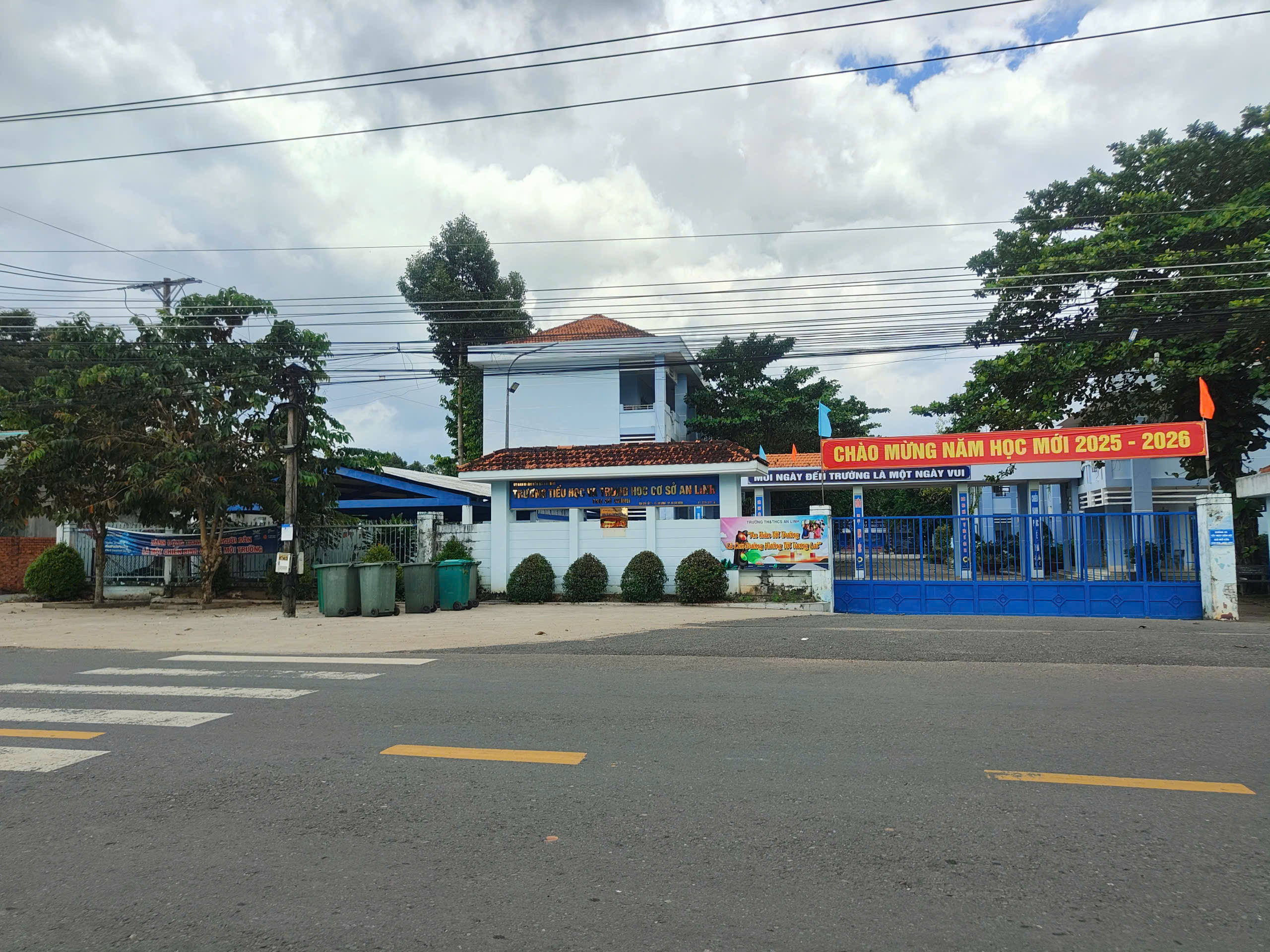 Đất sát TTHC An Linh Phú HỒ CHÍ Minh giá ngộp 890tr bao sổ DT 3426m2 mua công liền lh tôi đi xem trực làm việc chín chủ