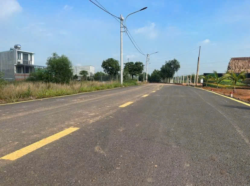 Cần bán gấp lô đất Bến Cát, gần KDL ĐẠI NAM, thổ cư, sổ sẵn, chỉ với 1 tỷ 310