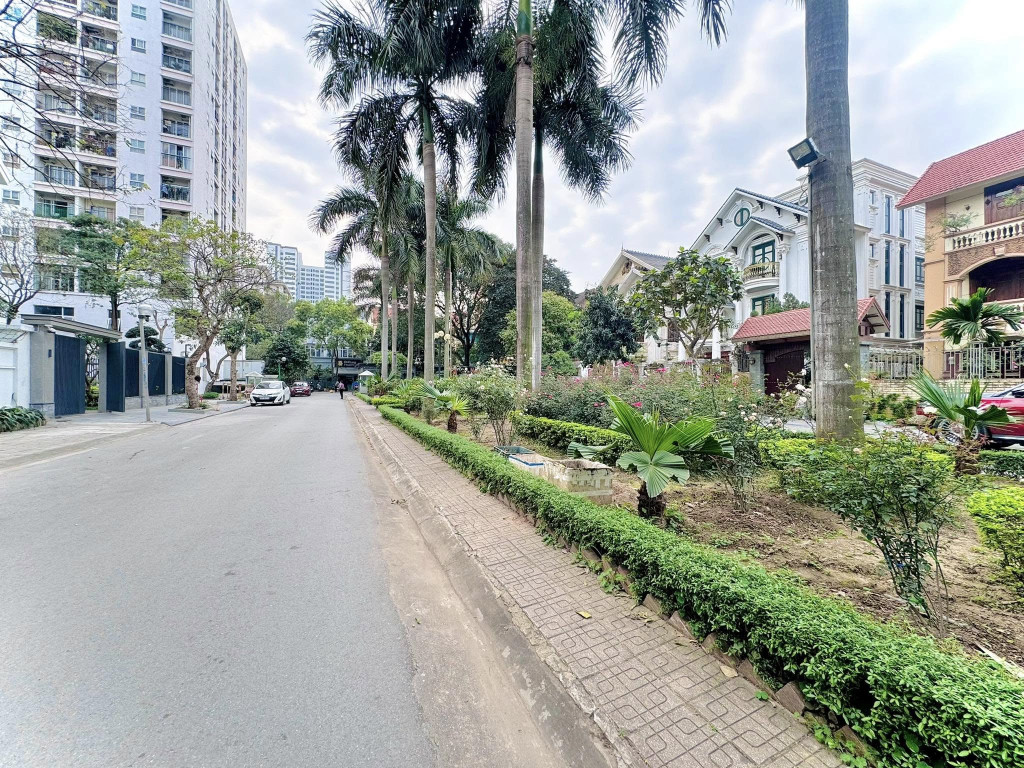 BIỆT THỰ KĐTM PHÁP VÂN - HOÀNG MAI 💥 286M2 x 4T 💥  MT 13M 💥  VỈA HÈ 💥 ĐƯỜNG Ô TÔ TRÁNH